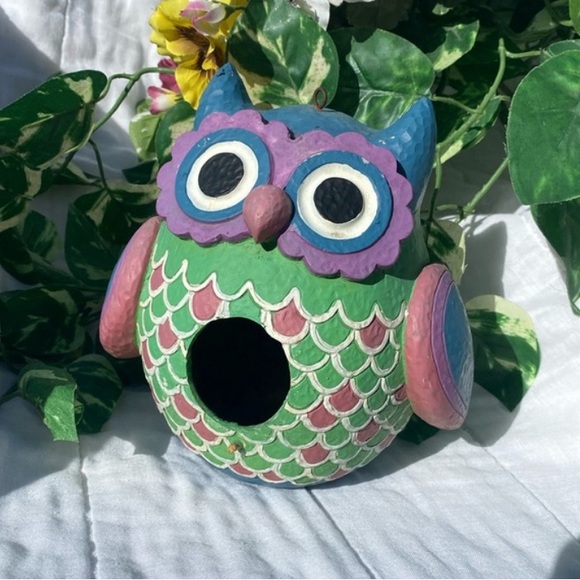 spoontiques Other - Spoontiques Resin Birdhouse Owl Birdhouse
